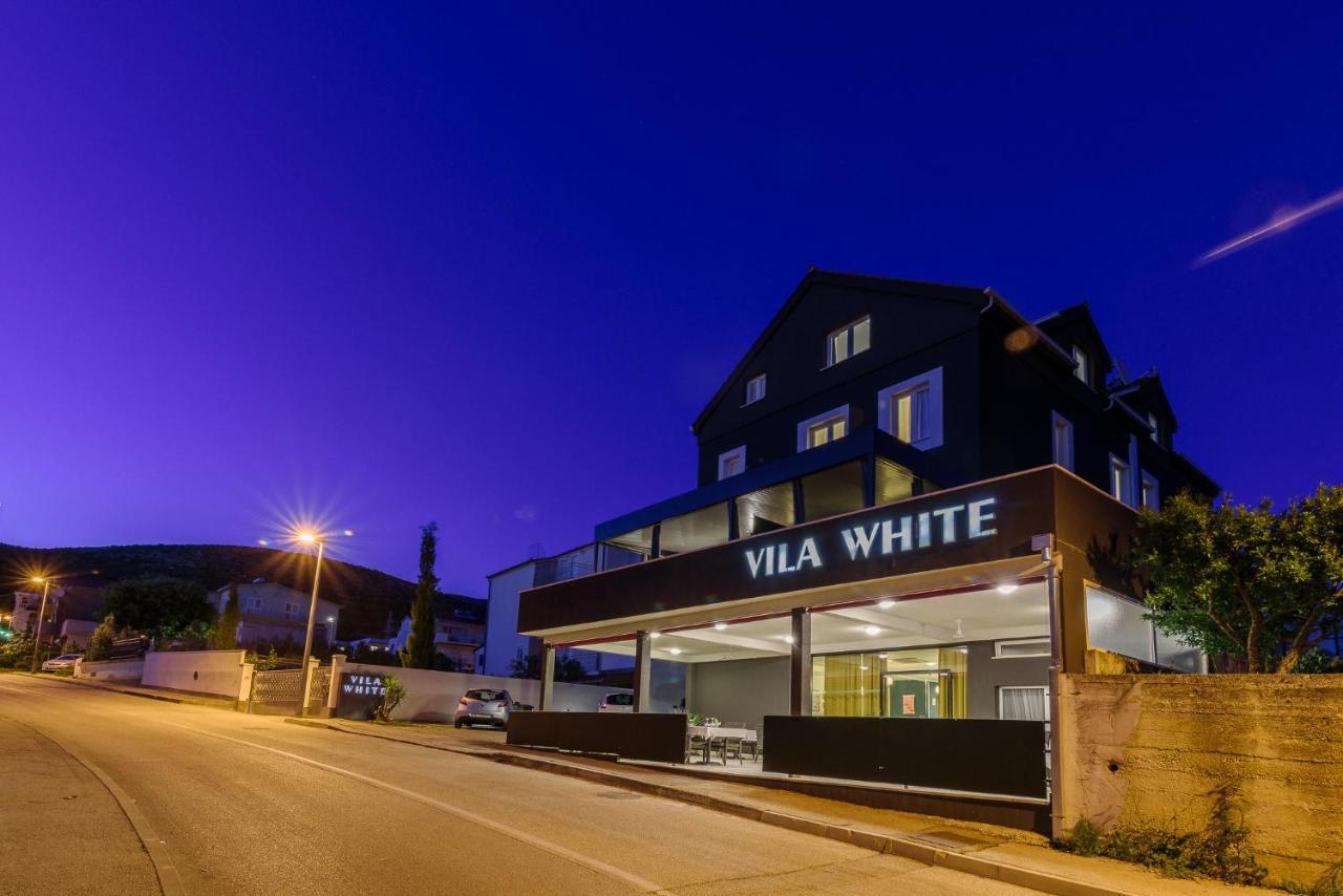 Hotel Vila White Trogir Exterior photo